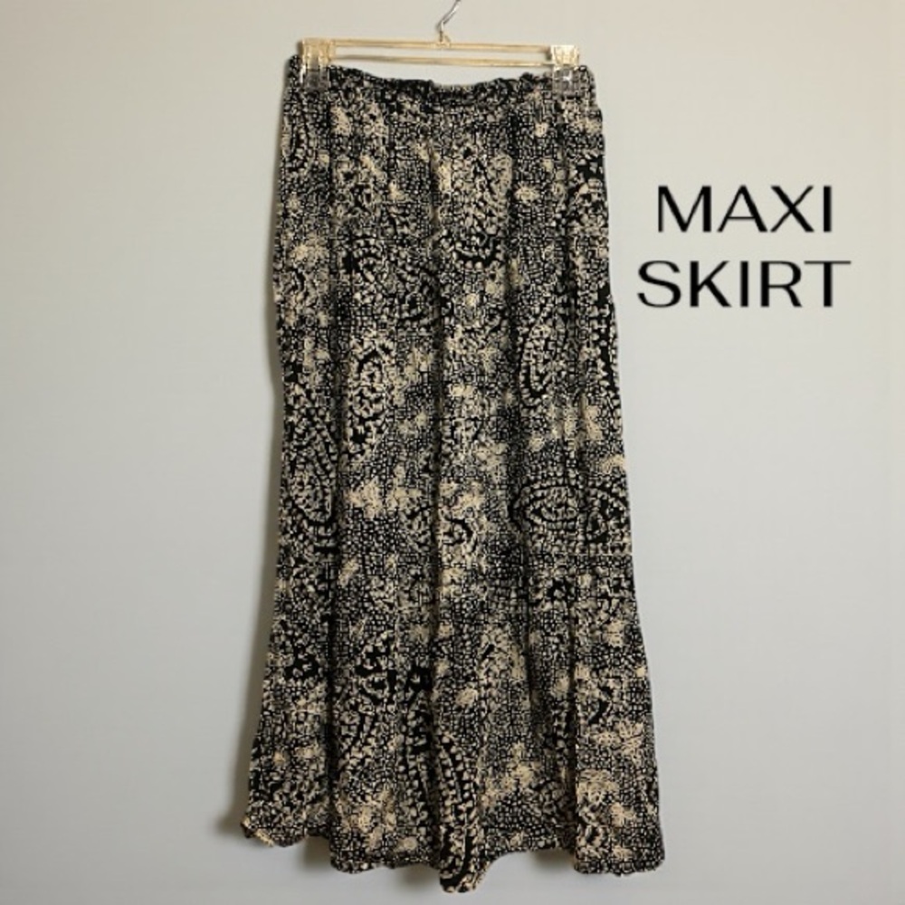 Roxy Black + White Patterned Maxi Skirt
